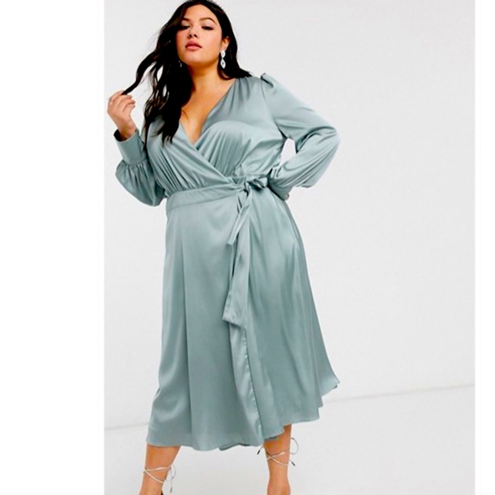 Wrap dress.  NWT. Plus size 3xl= 20